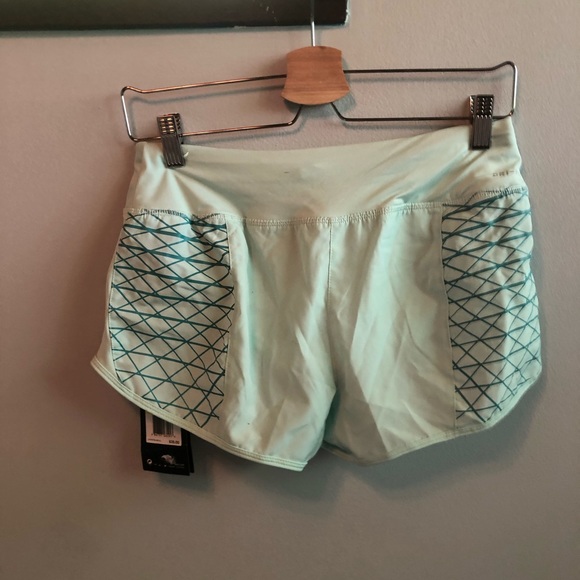 Nike shorts - Picture 2 of 3